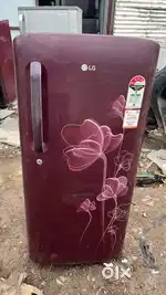 SINGLE DOOR FRIDGE AVAILABLE FOR RENT.