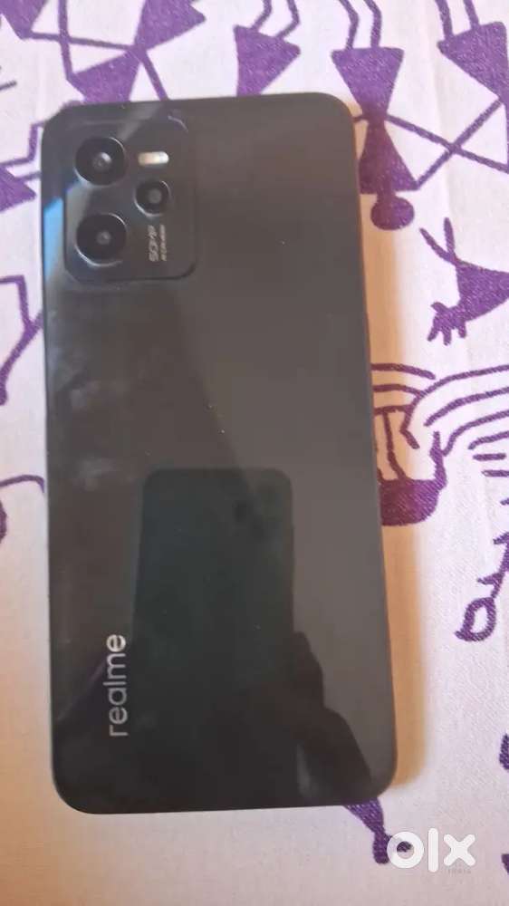 Realme C35