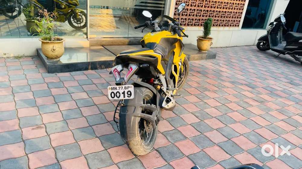 Pulser RS 200 Single owner excellent condition