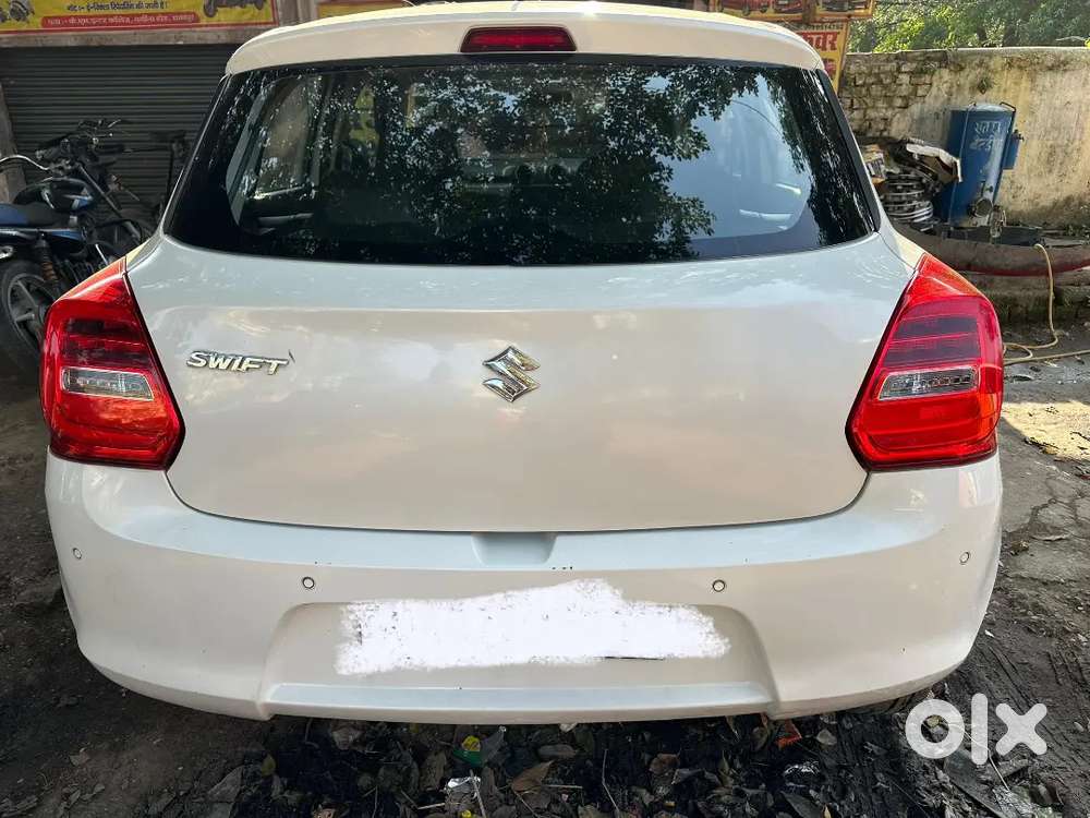 Maruti Suzuki Swift 2022 Petrol 30000 Km Driven