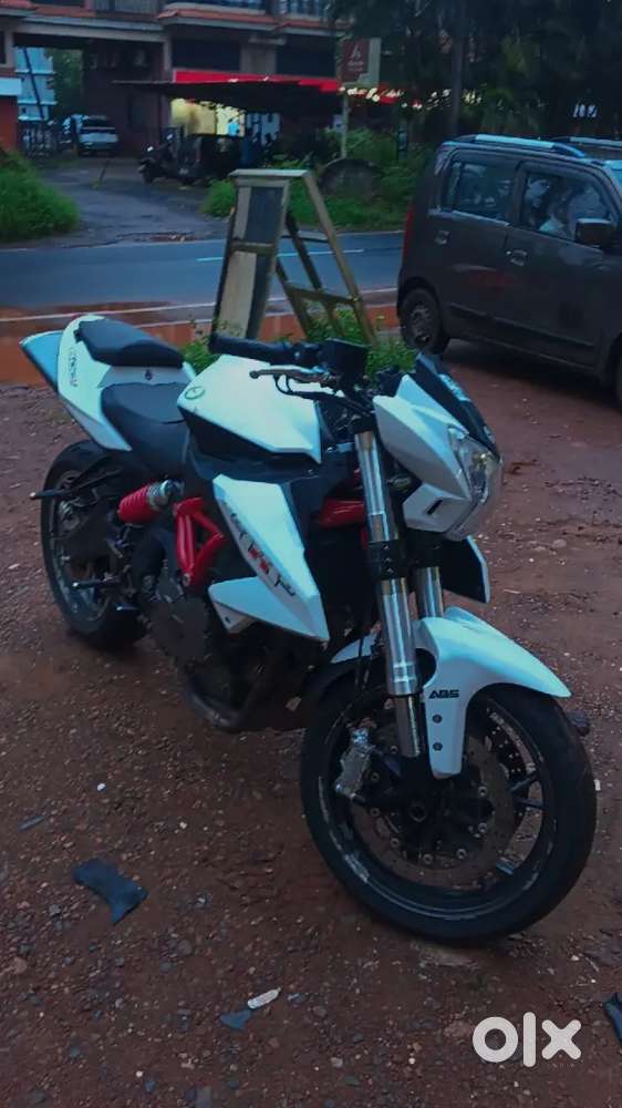 I want Benelli 600i