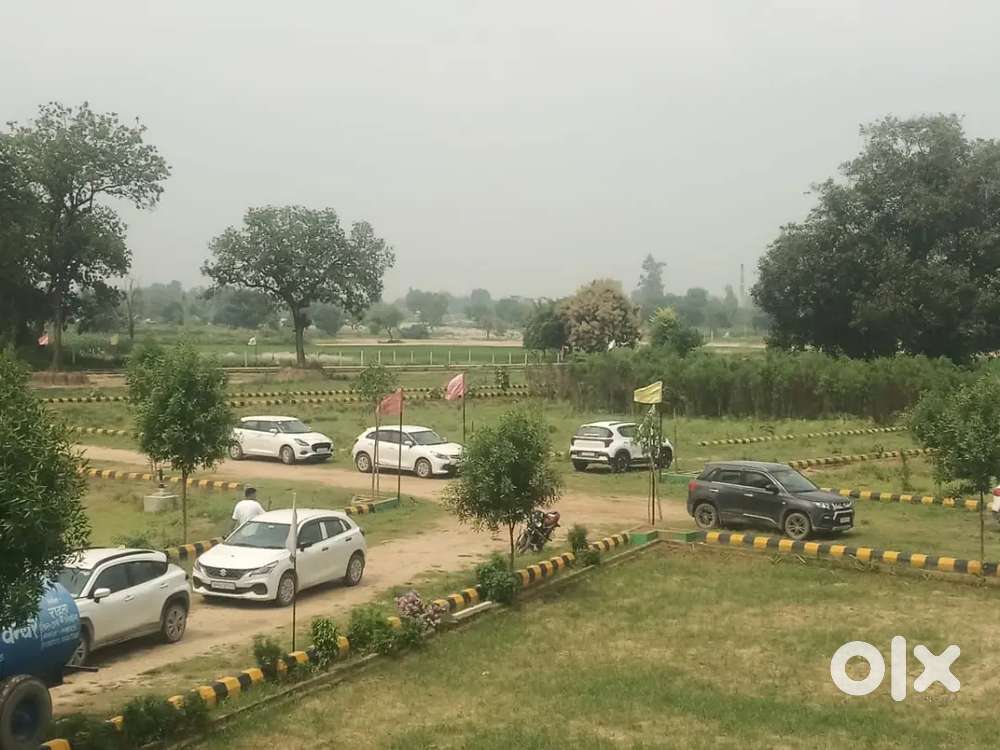 Plots for sale on 200 mt. From Sultanpur Highway Rahmat nagar