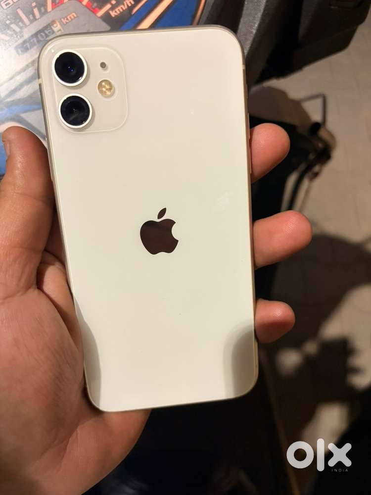 i phone 11.    128 gb white colour, good condition