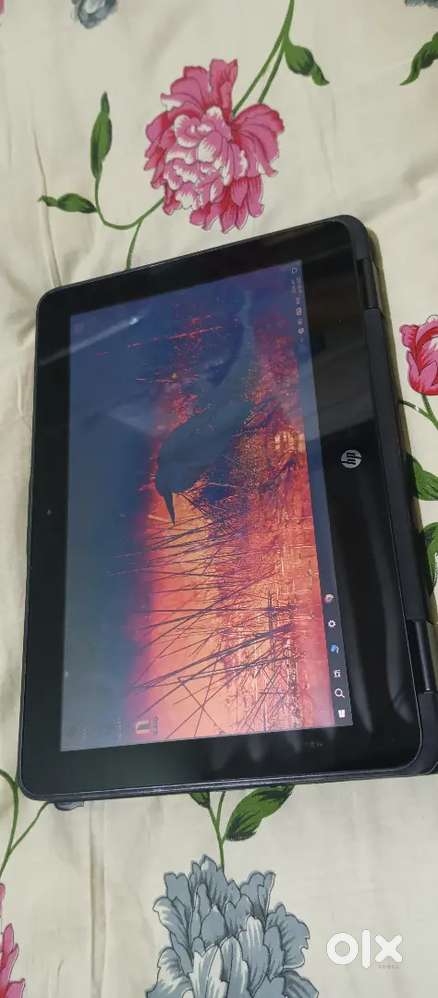 HP laptop  4gb ram 128 SSD  fix Price.  8800   11.5 inch display