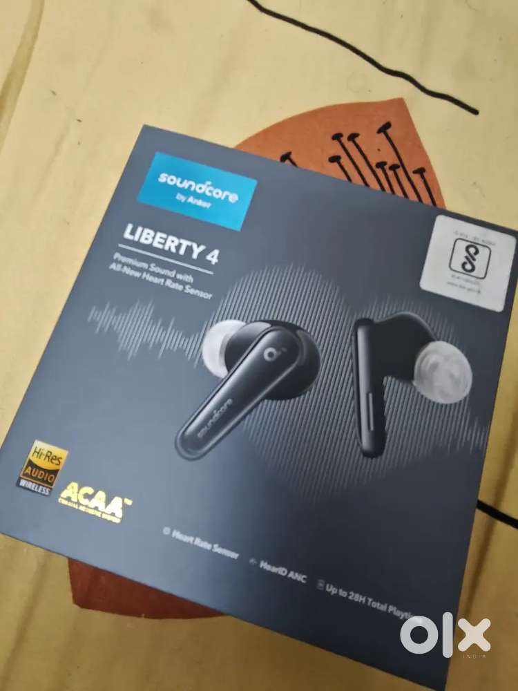 Soubdcore Liberty 4 TWS earbuds
