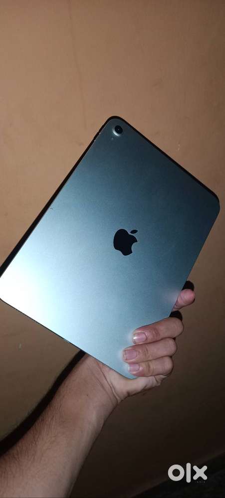 APPLE I PAD 11th generation 128GB.