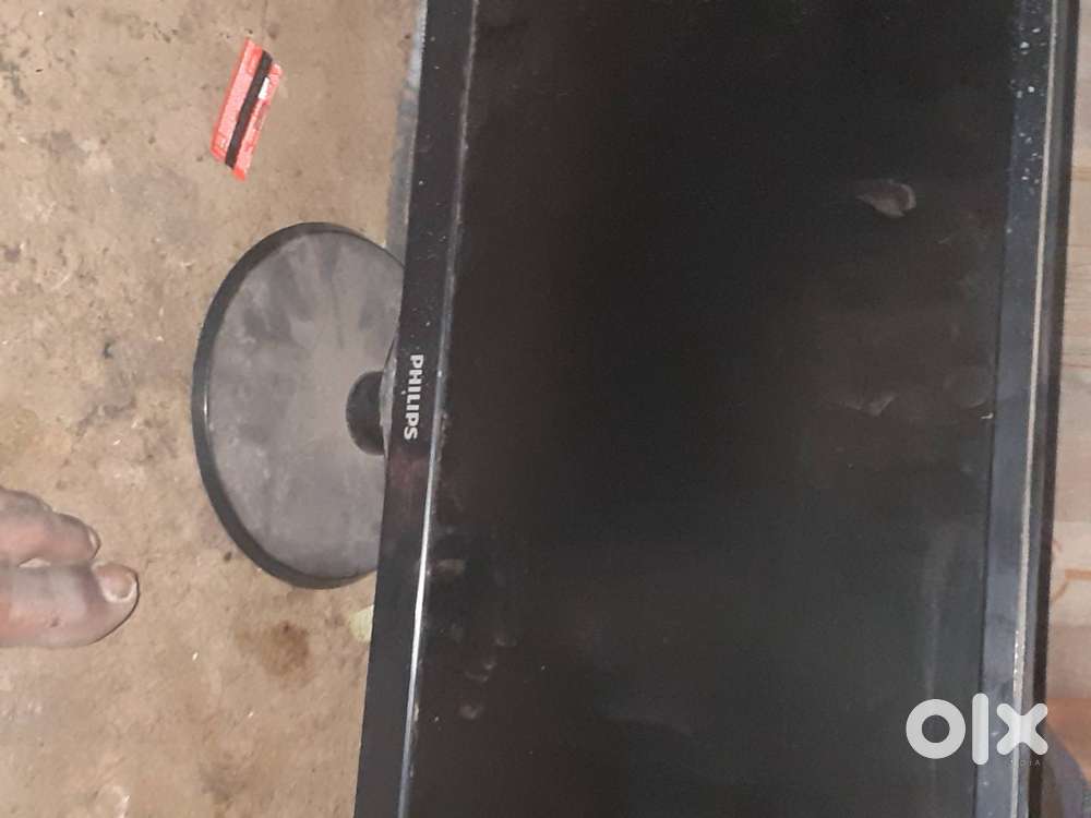 Urgent sale Philips monitor and TV good condition