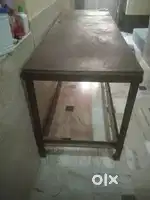 चाय की दुकानों के लिए दो भारी लोहे की मेज