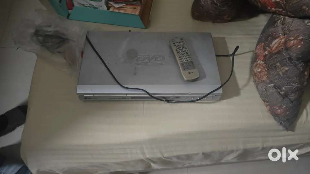 LG DVD player with remote