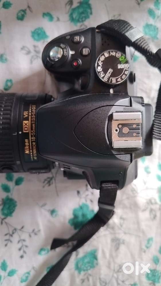 Nikkon D3300 Camera with lens