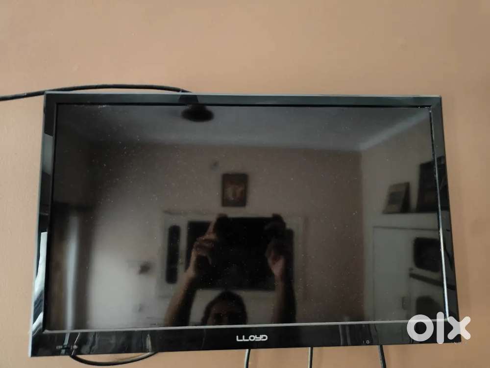 LLOYD LCD TV