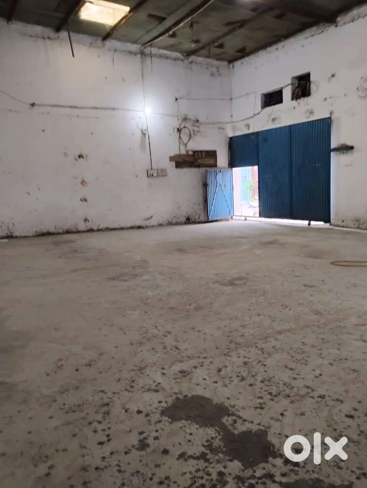 Property located on main Golaroad near dav school