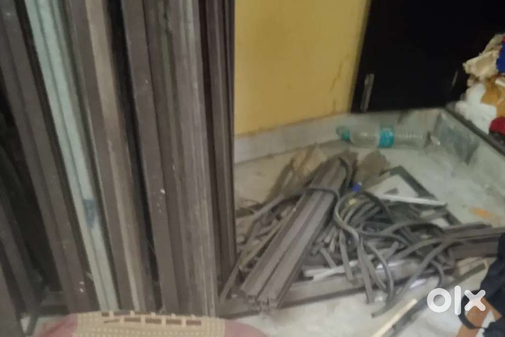 Aluminium glass sliding display cabinet