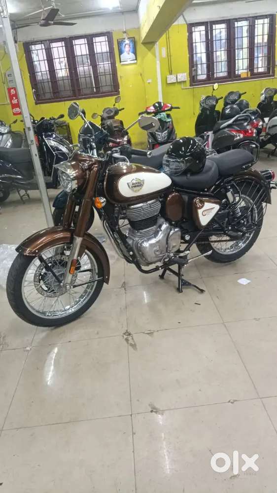 Classic 350 all colour available Just pay 30000 thousad