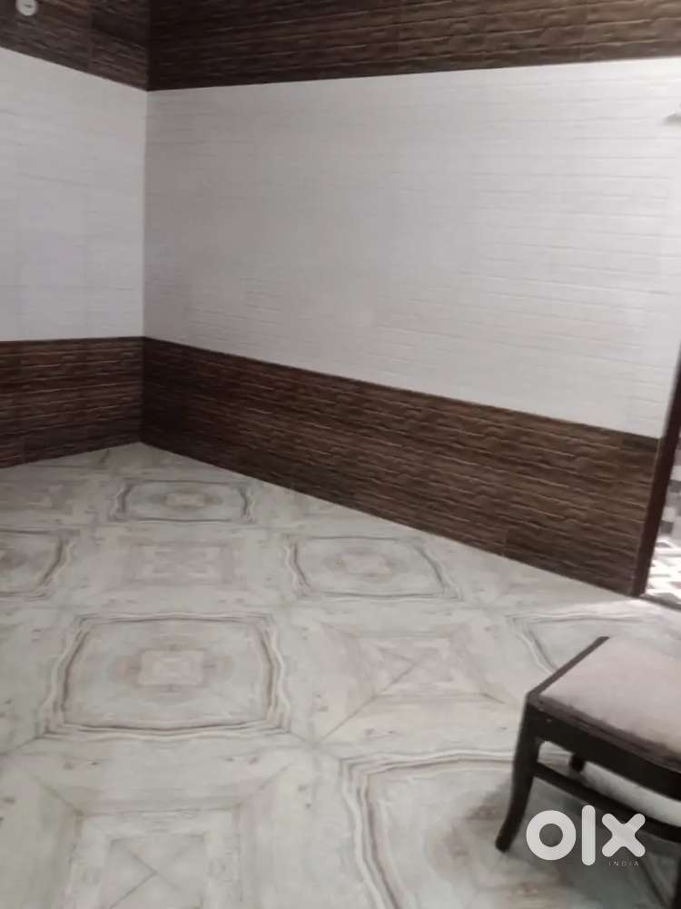 Good location neat and clean area &house