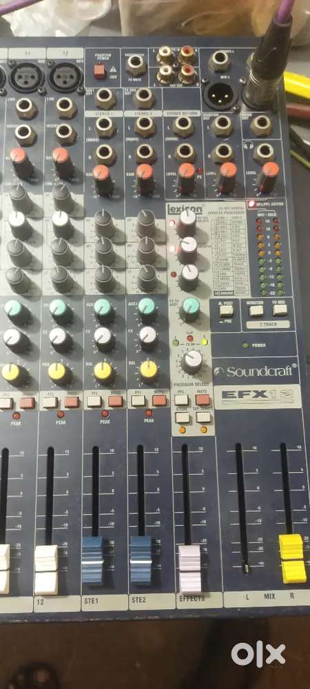 soundcraft efx 12