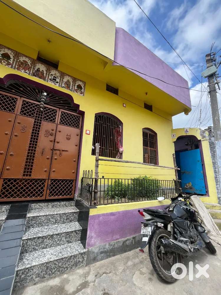 Students & Bachelor room- Tiles flooring Rs. 1100/- with Electricity