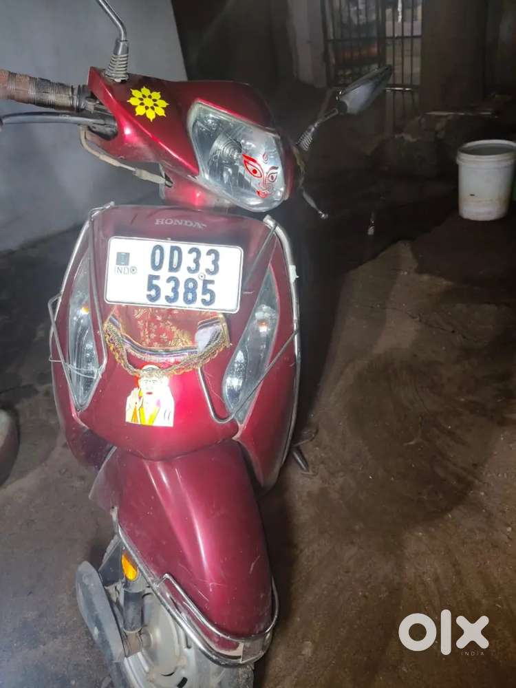 Scooty.   rs 32000