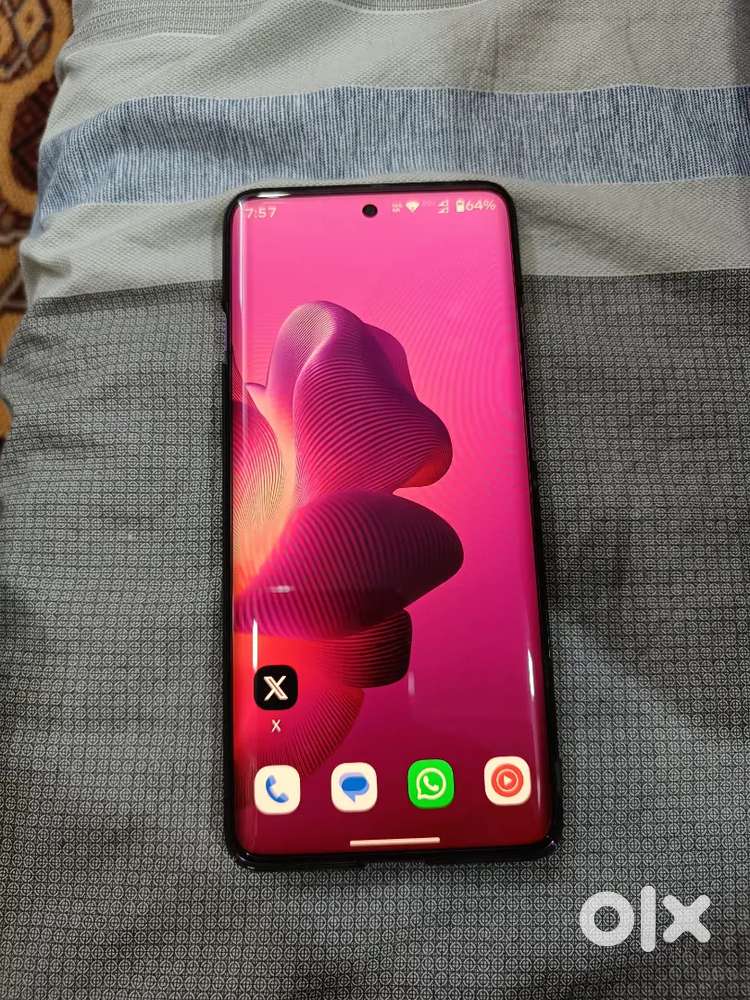 Edge 60 pro 5G 1 month
