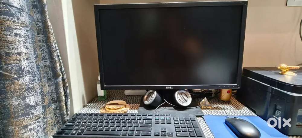 Desktop dell company i3 7th generation