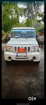 Mahindra Bolero Neo 2012