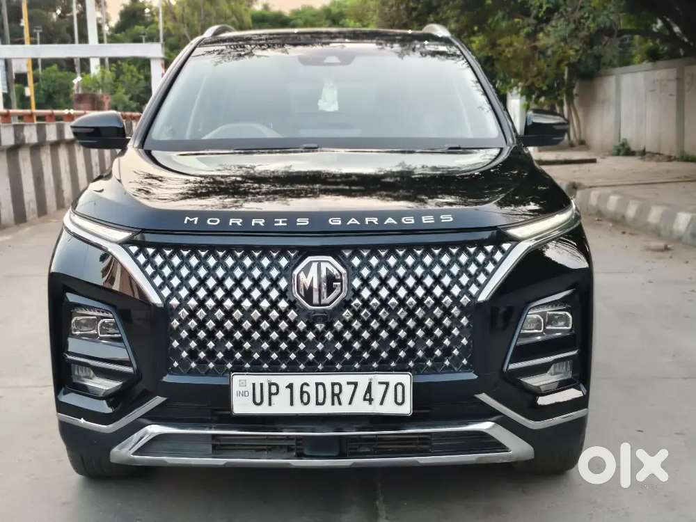 MG Hector Plus 2023 Petrol 35000 Km Driven