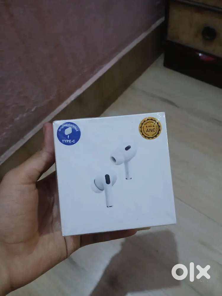 Earbuds wireless deal price