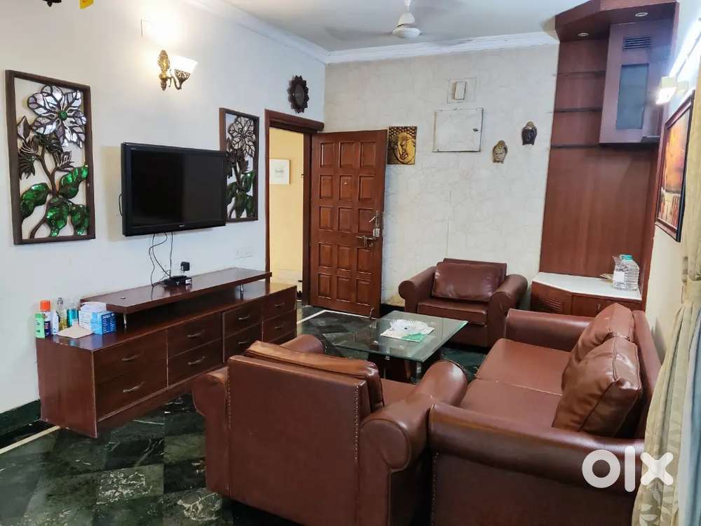 2bhk Independent house Ravi Talkies (family Or Bachelor)