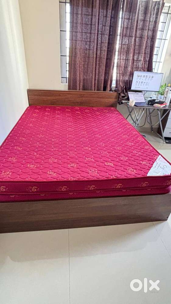 Selling 2 queue size Duroflex mattress