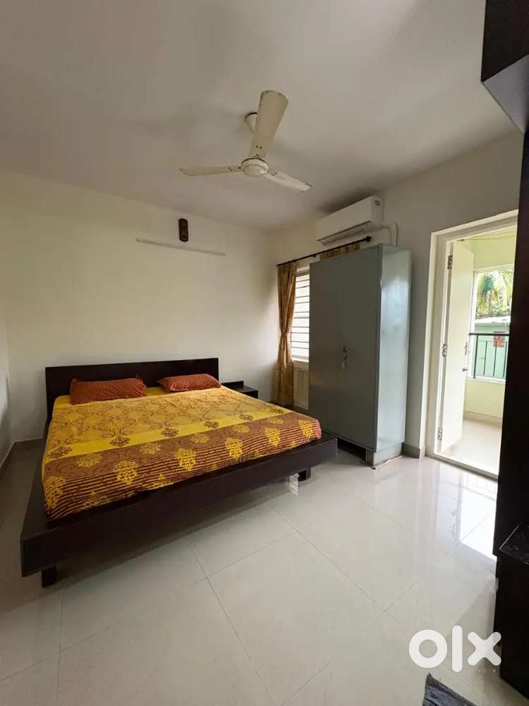 Three Bed room flat near Empire Mall