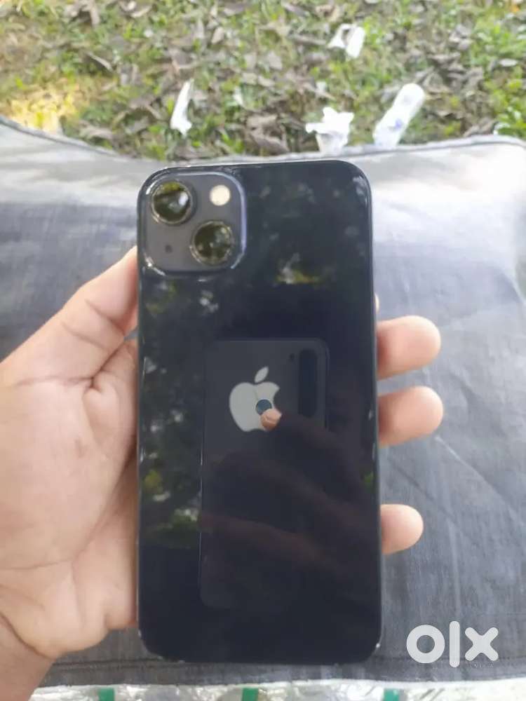 I phone 13 ( 94% battery health )