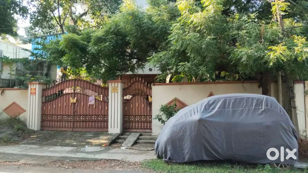 30 feet road good location duplex house 4 BHK with car park sale