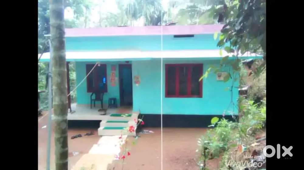 10 സെന്റ് വാർപ്പ് വീട്