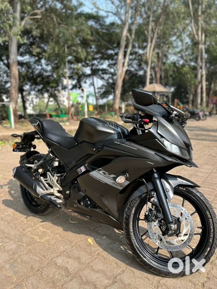 YAMAHA r15v3