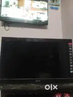 32 inches good condition display not working