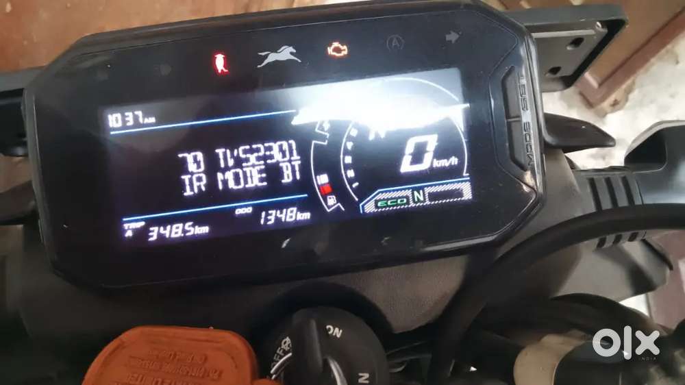 2025 model ist owner screch less one hand used