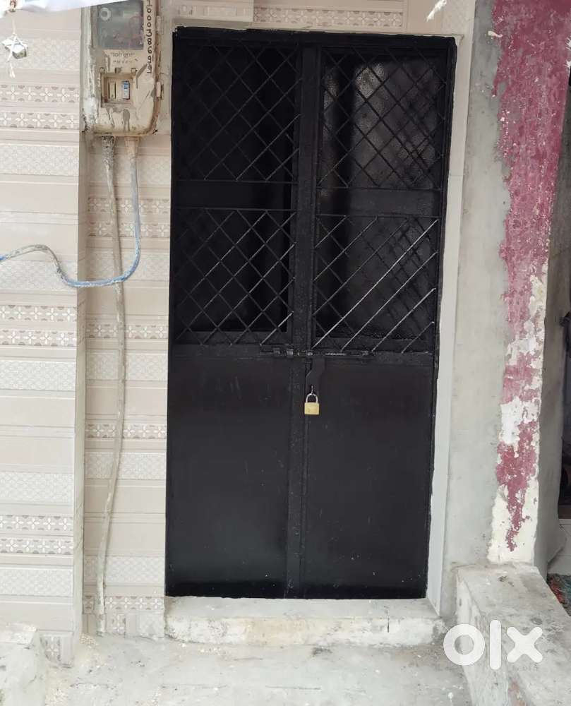 NO BROKERAGE, BACHELORS ,FAMILY,COMPANY