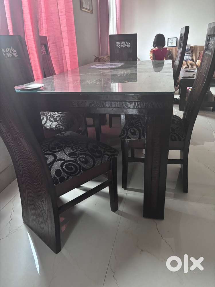 6 six seater dining table