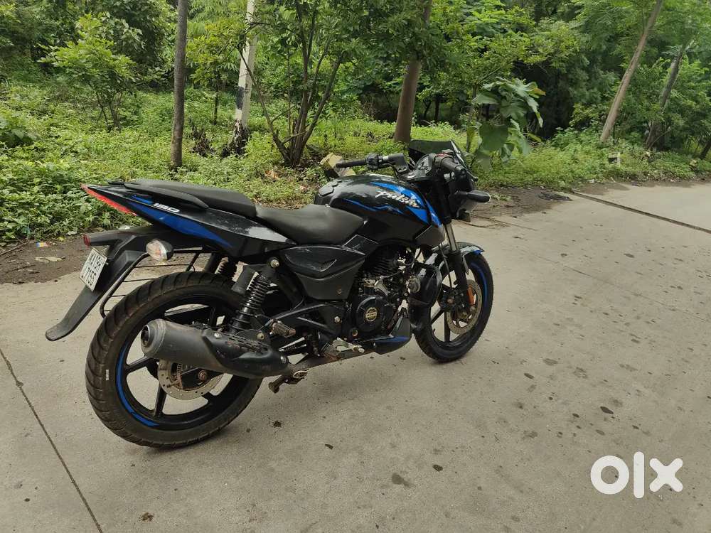 BAJAJ PULSAR 150