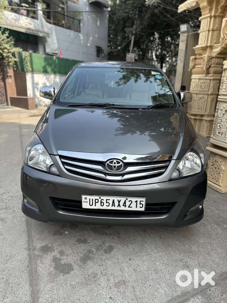 Toyota Innova 2.5 V 7 STR, 2011, Diesel
