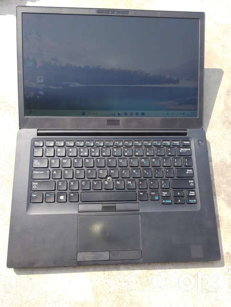 Good good condition laptop i5 8 generation 8GB RAM 128 MB graphics