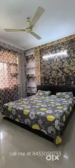 1 Room available in 2 bhk flat kitchen in sharing