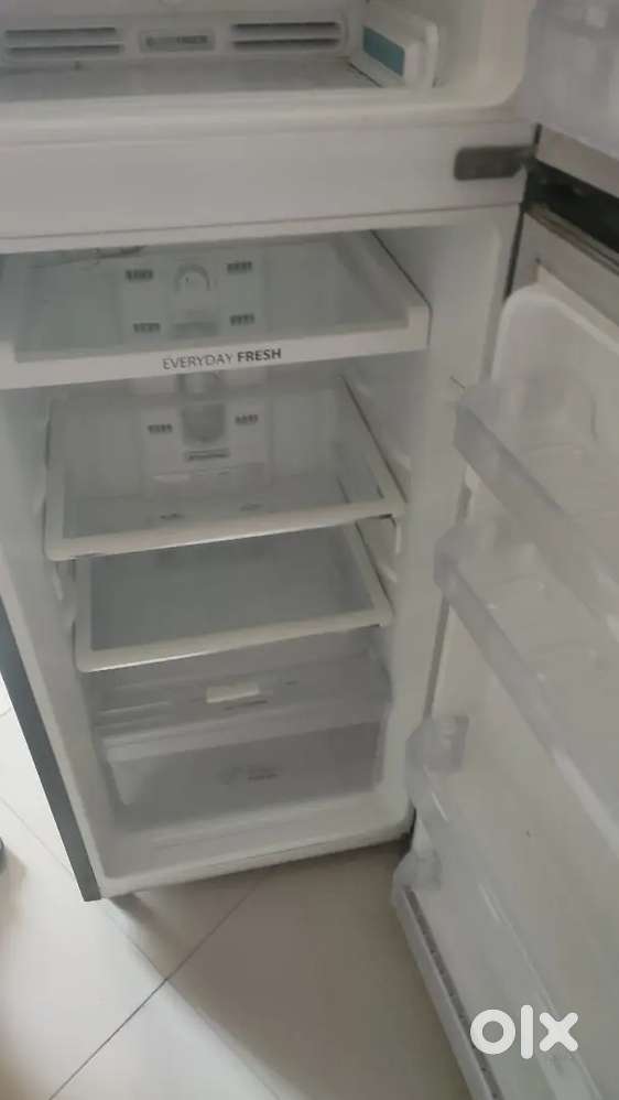 Whirpool compaby full working condition 4 months use