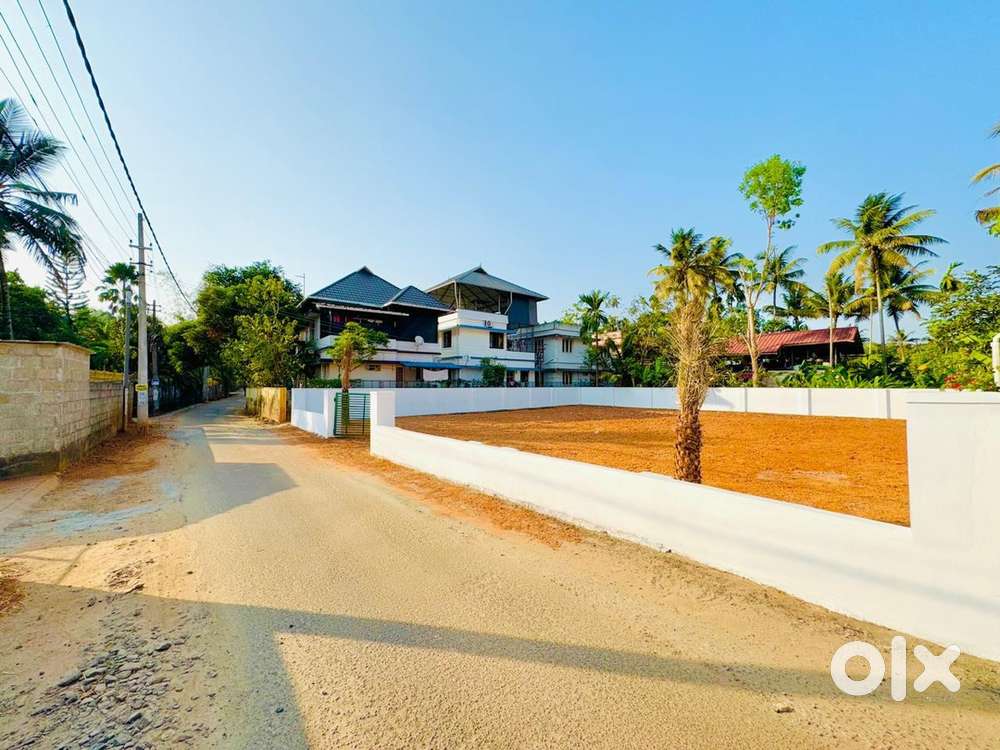 INFOPARK KAKKANAD 4.5 KM PREMIUM 12 CENT PROPERTY THEVAKKAL THENGOD