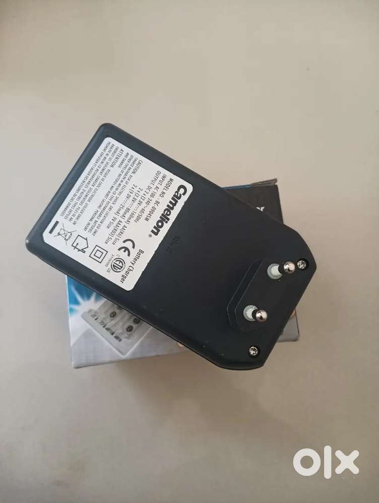 Camelion Battery Charger