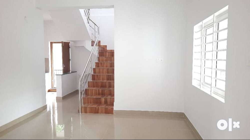 At Thrissur - 3BHK Spacious House with a GOOD View..!