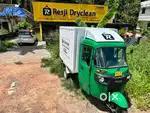 3W CNG load auto driver for collection.