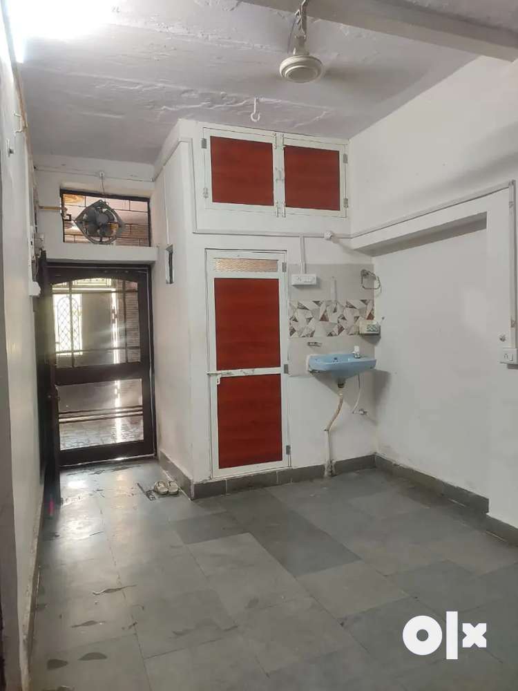 Two room, kitchen, hall and lat-bath available on ground floor