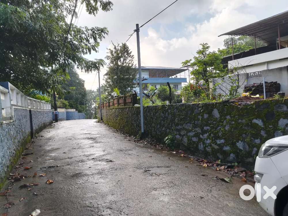 10 to 21 cent plot for house/office or godown.