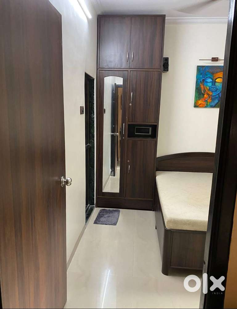Wooden wardrobe for sale!